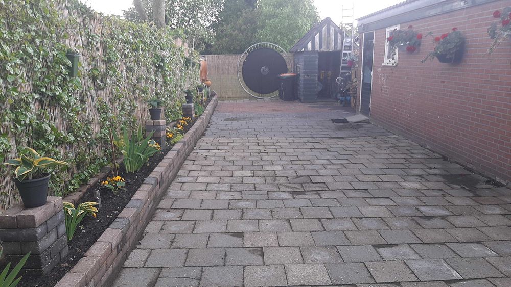 Trambulina cu plasa de protectie