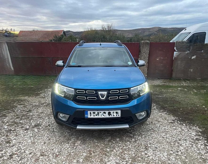 Dacia Sandero STEPWAY 0.9Tce + GPL - Navi/Climatronic - TOATE DOTARILE