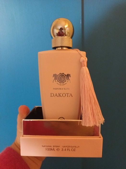 Dakota Парфюм, чувствен аромат, чисто нов, доставен на 9.10.25