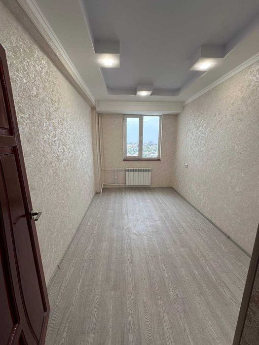 продается квартира на куйлуке 3 комнатная 7 этаж