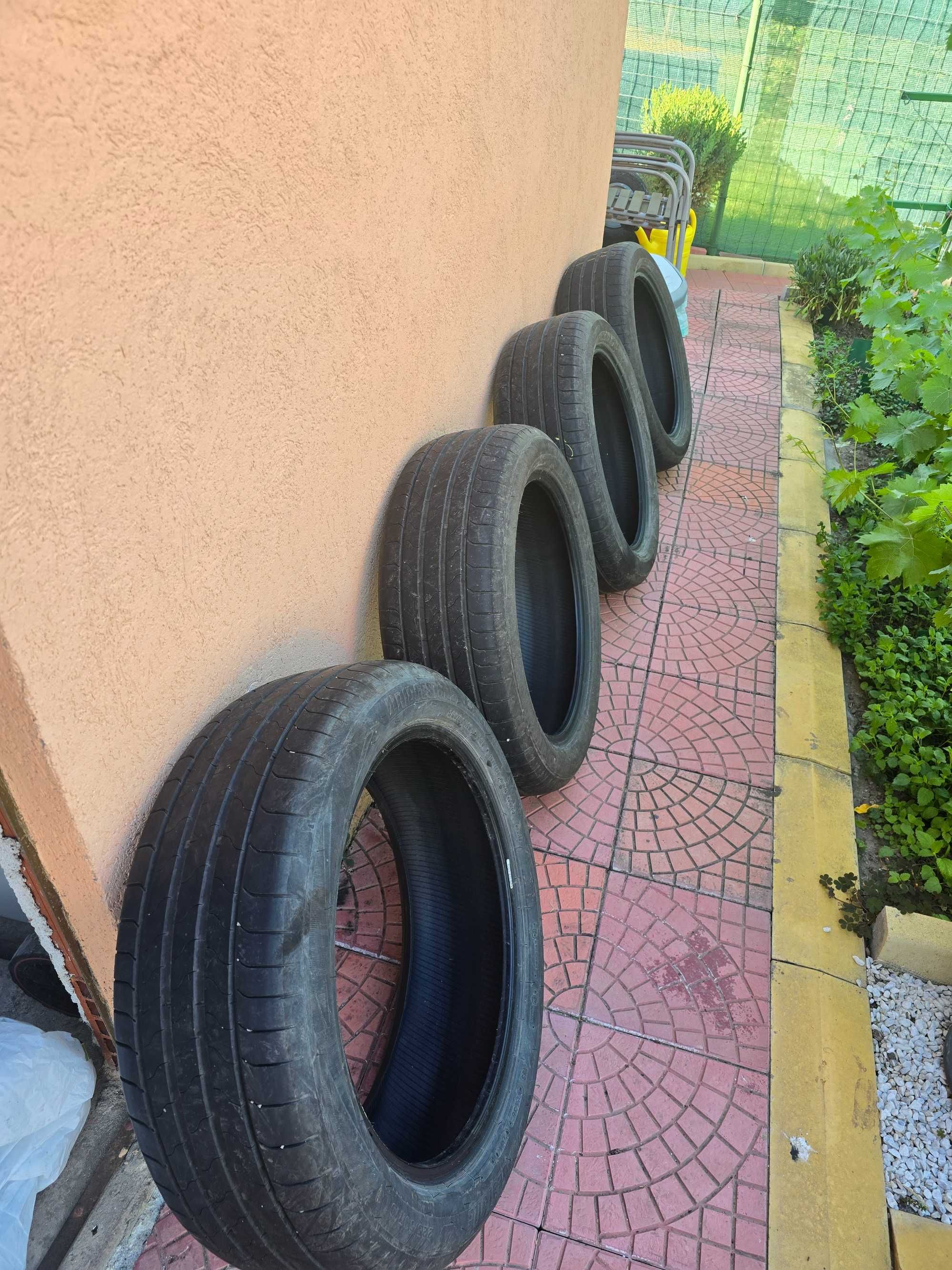 гуми  Bridgestone 225/50/19 летни