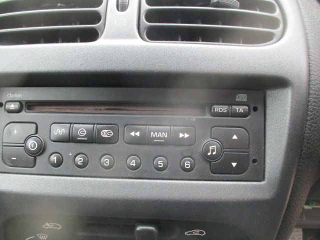 Casetofon cdplayer Peugeot 206 ORIGINAL probat