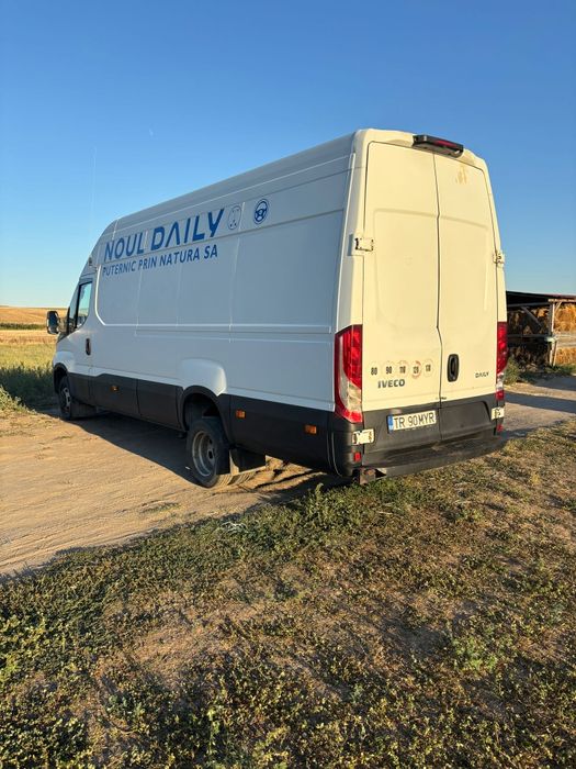Vând iveco daily 35c15