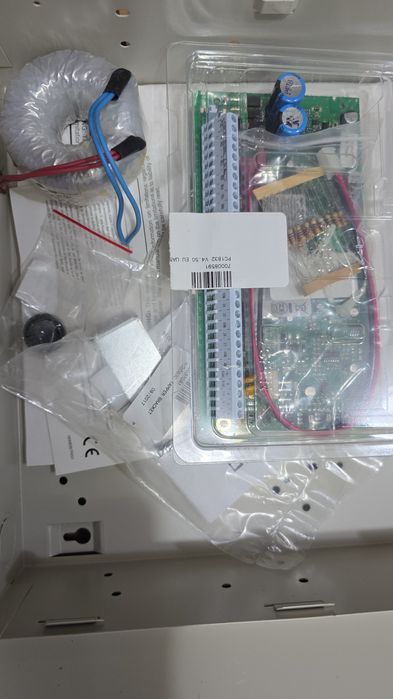 Vand centrala alarma efracție DSC power series 1832