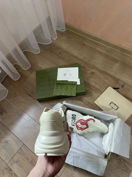Vand Gucci Rhyton 42
