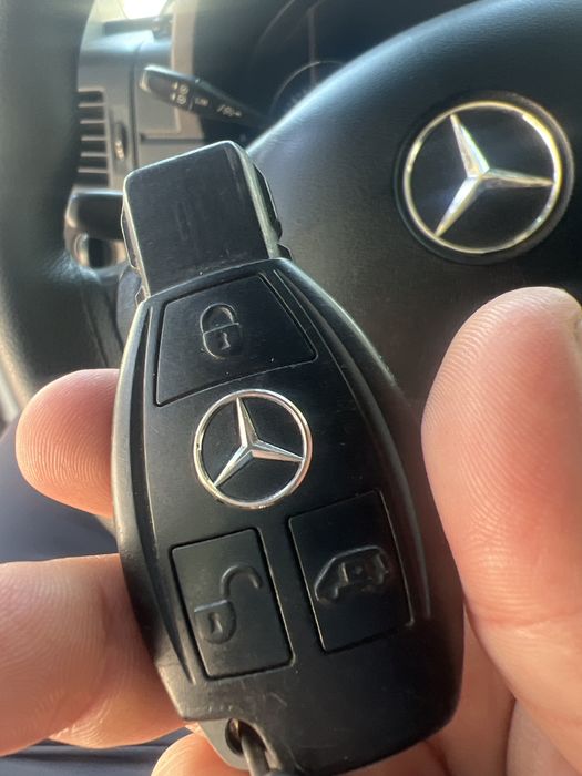 Продам Мерседес спринтер 2015