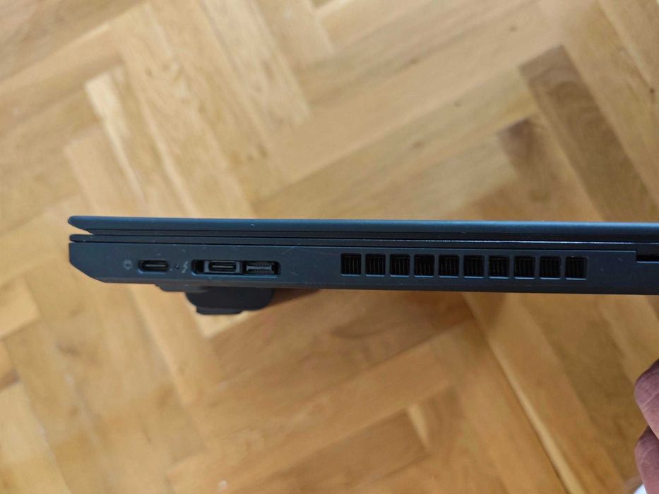 Лаптоп Lenovo T480