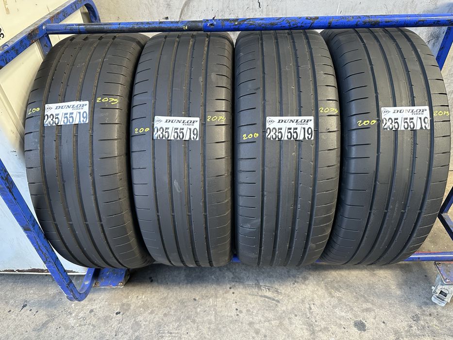 235/55/19 Dunlop