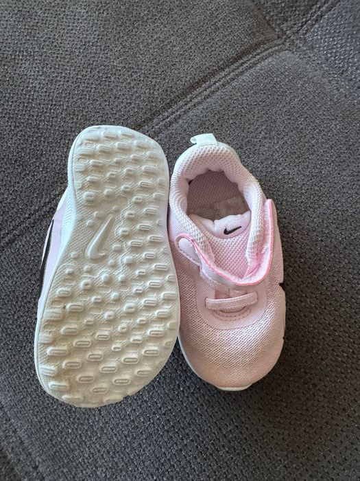 Бебешки маратонки Nike Revolution 7