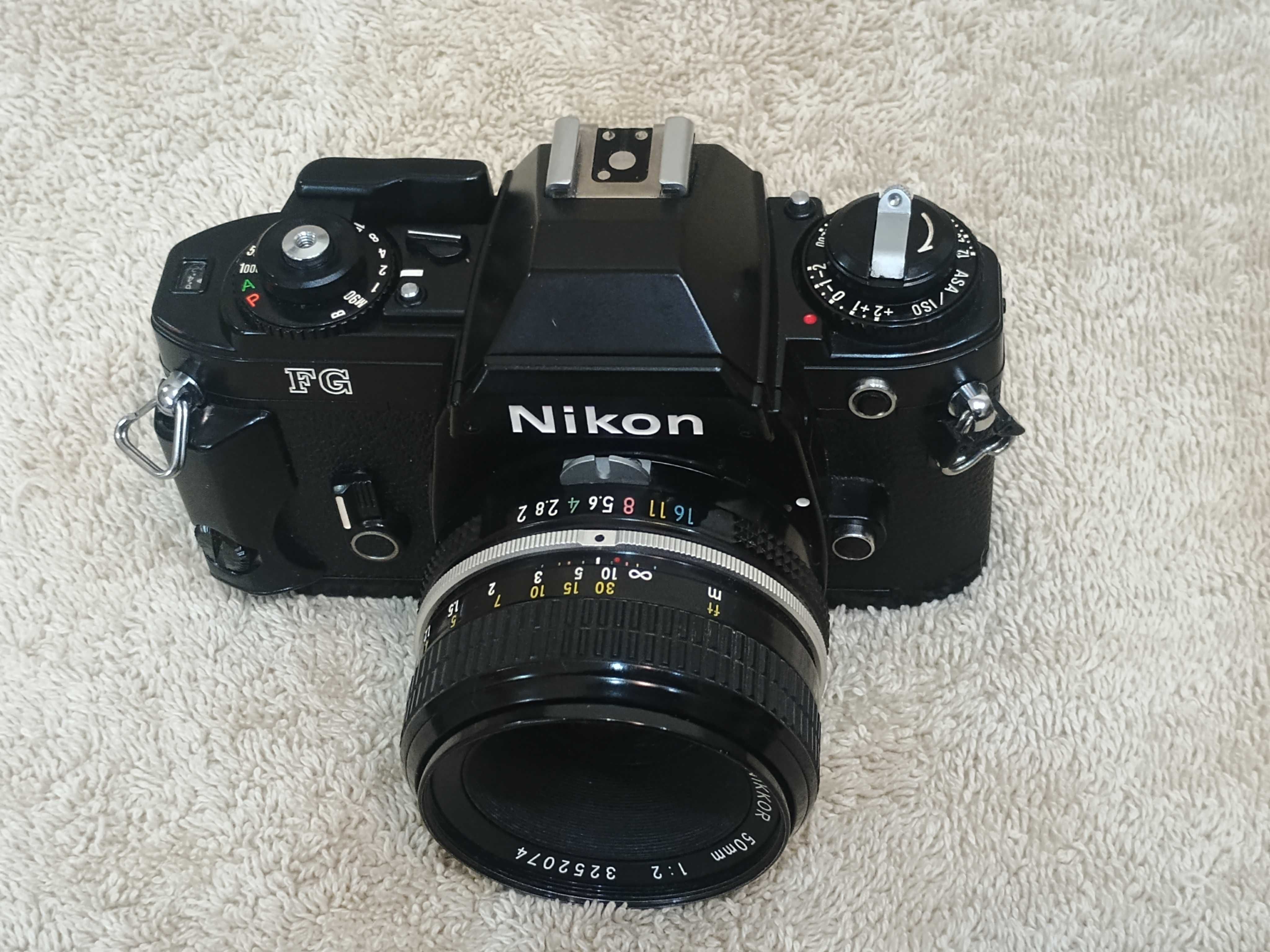 Aparat foto Nikon FG 20