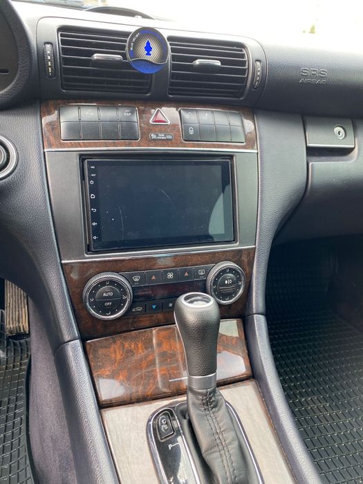 Mercedes c class w203 2005