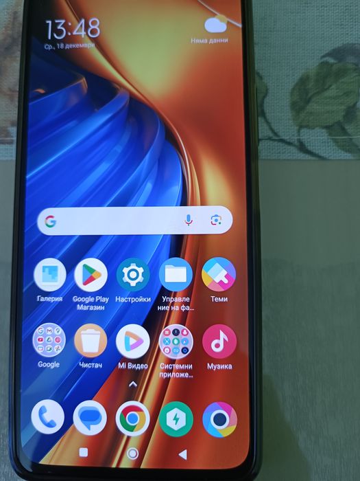телефон Xiaomi Poco F4