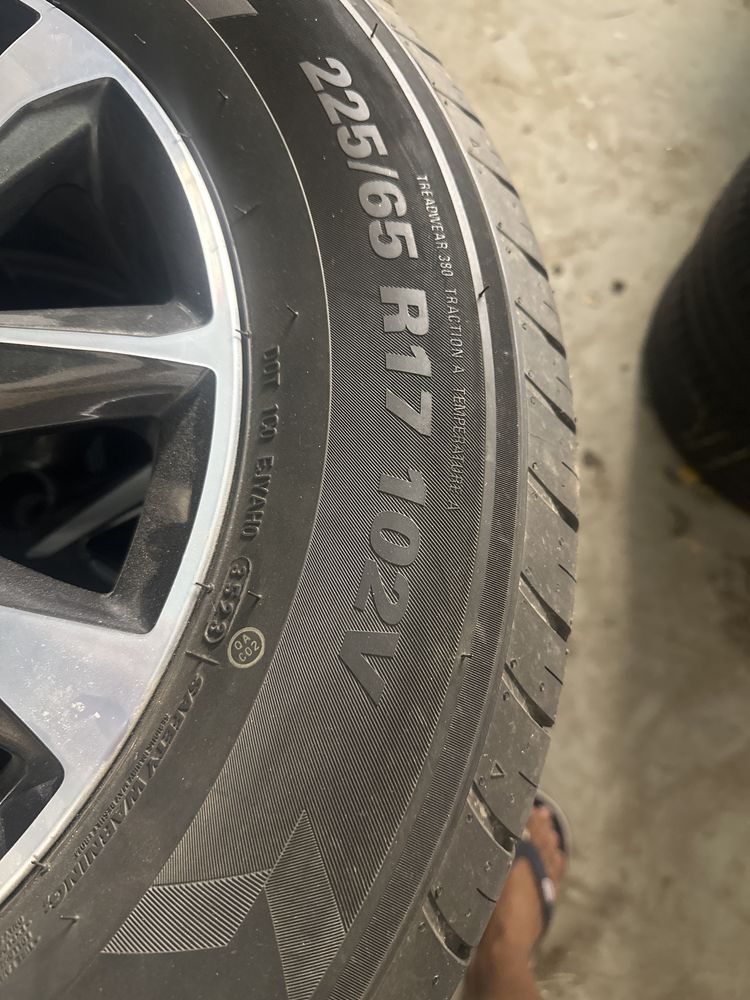 4бр.225/65/17 102V Kumho Ecsta HS52