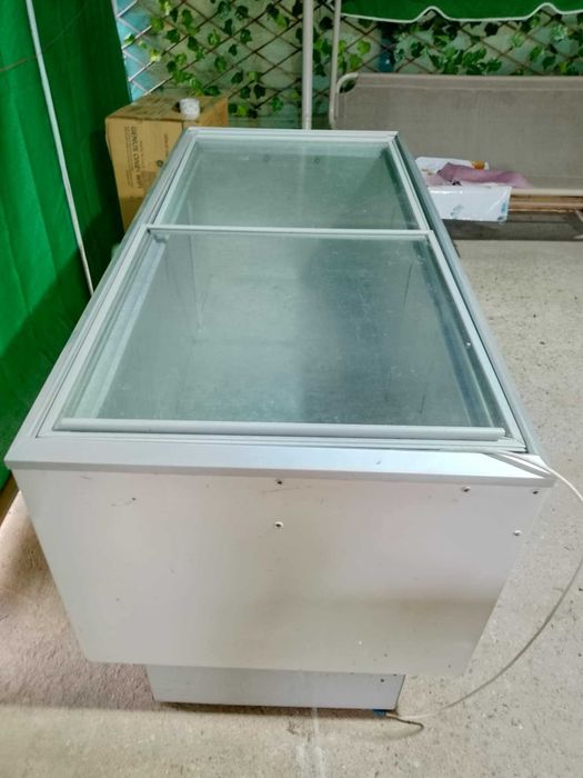 Vand mobila,lazi frigorifice