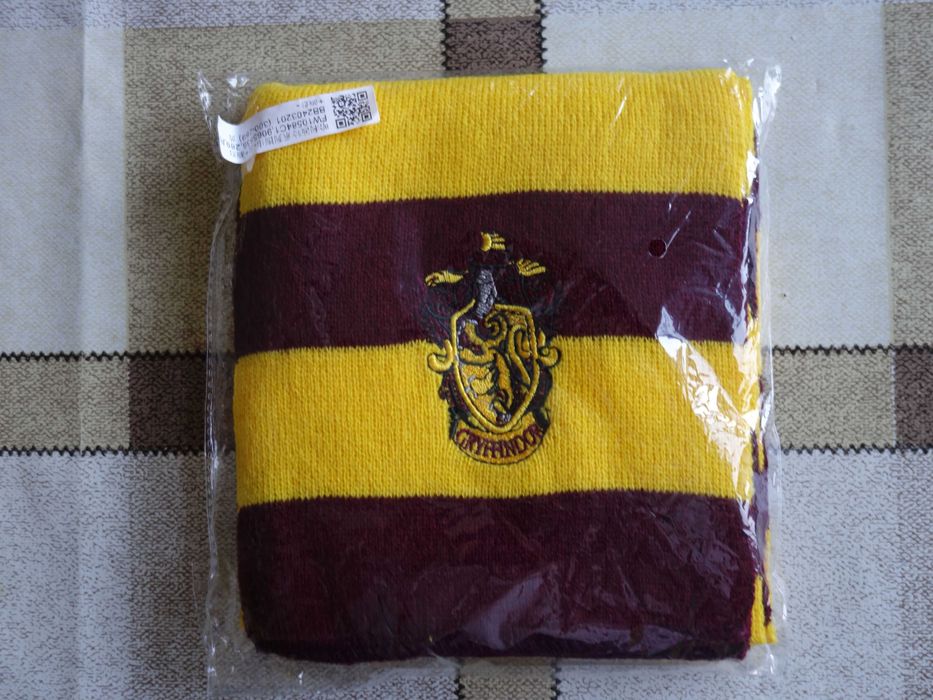 Очила, пръчка, вратовръзка, шал или шапка на Хари Потър, Harry Potter