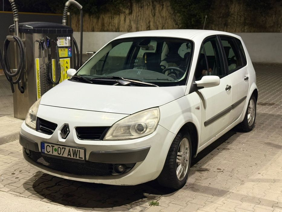 Vând schimb Renault scenic 2 1.5