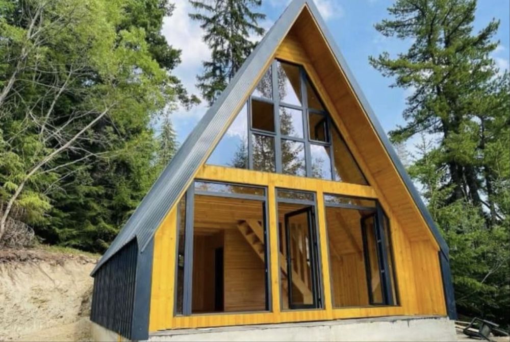 Vand Cabane A-frame, acept si variante auto in schimb