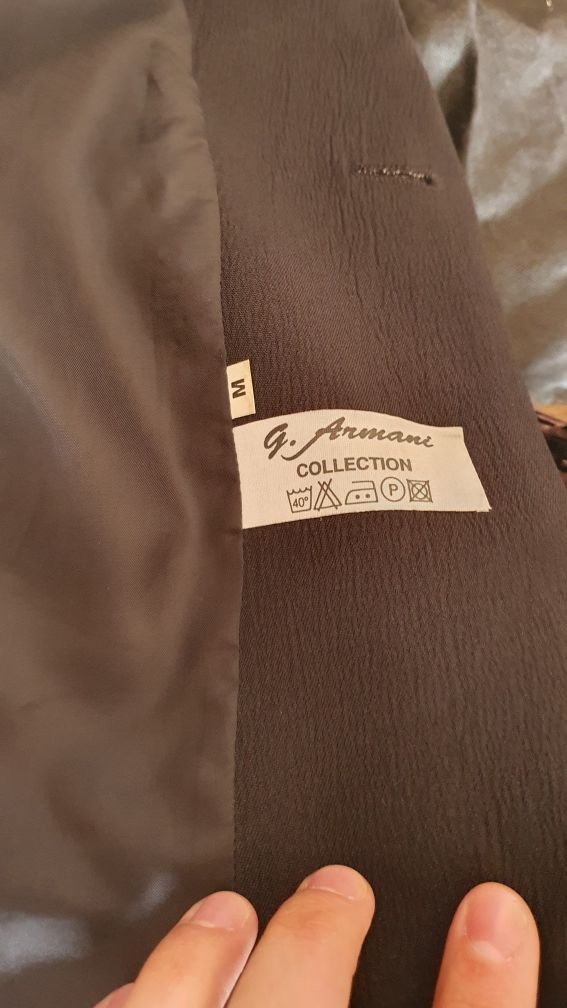 Пиджак летний Giorgio Armani размера М черный