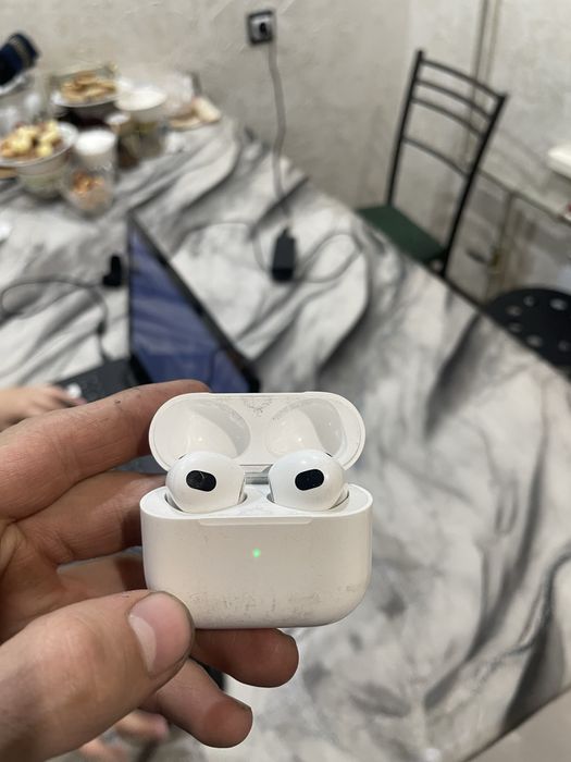 Продам airpods 3