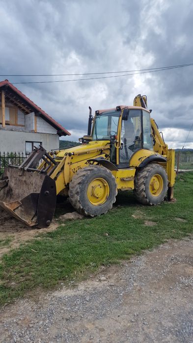 Închiriez buldoexcavator