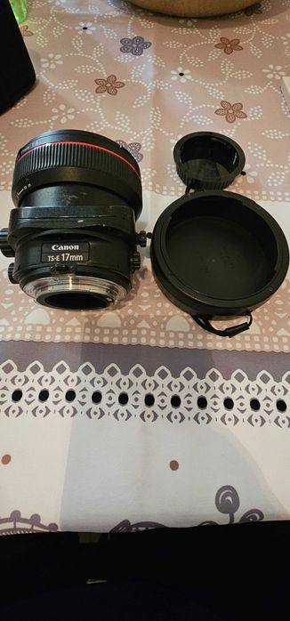 Camera foto CANON , cu 2 obiective