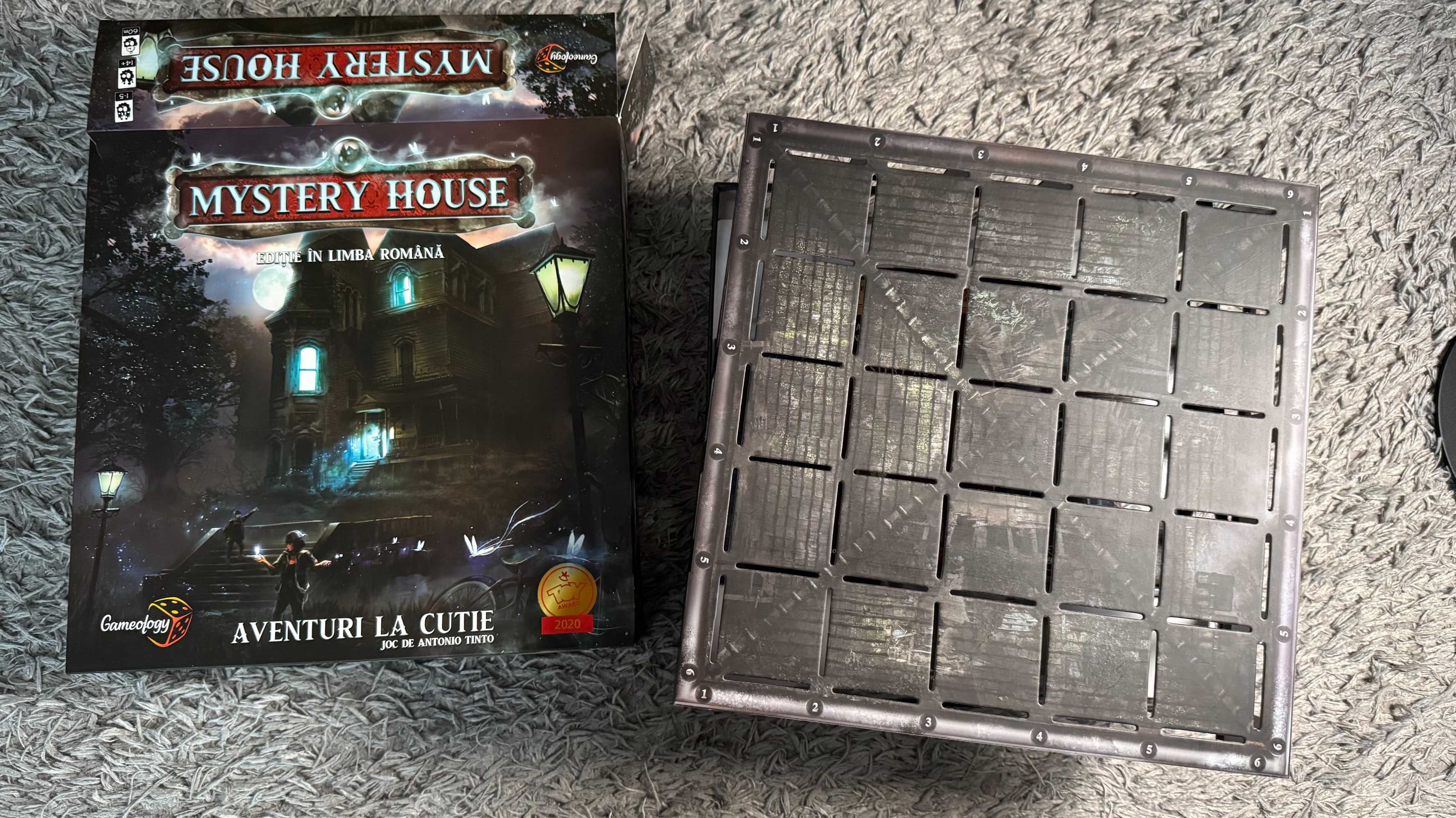 Joc de societate Mystery House - Board Game