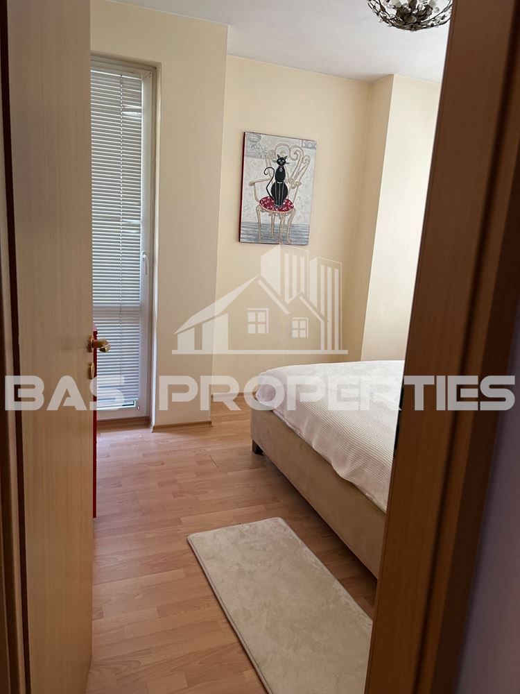 Дава се под наем Тристаен апартамент в София, Стрелбище - 100 кв.м за 850 € - Снимка #5
