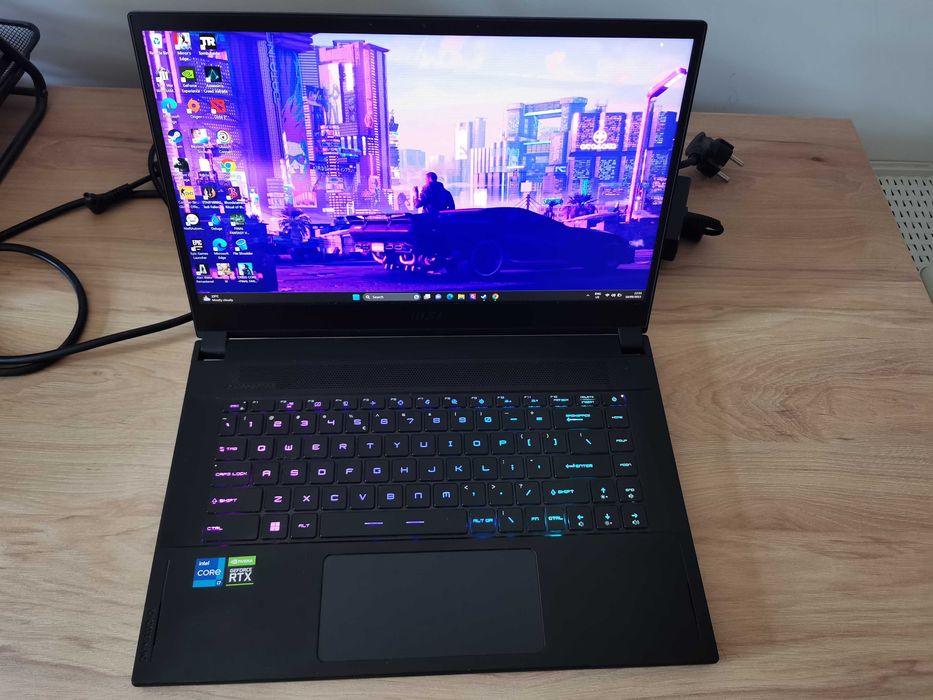 Лаптоп MSI GS66 Stealth, RTX 3080, 32 RAM, Intel Core i7-11800H