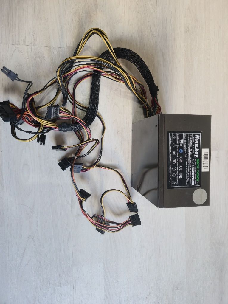 Сотаман ПродаюHuntKey 550w green оригиналpower