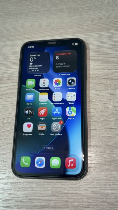Продам айфон 11.