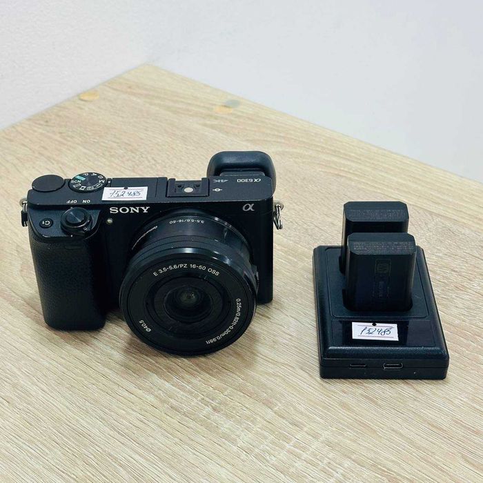 С32 / Фотокамера Sony A6300 /sk152485