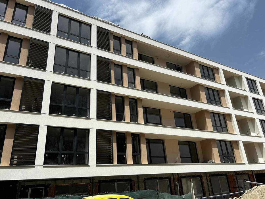 Продава се Четиристаен апартамент в София, Център - 207 кв.м за 1493 €/кв.м - Снимка #1