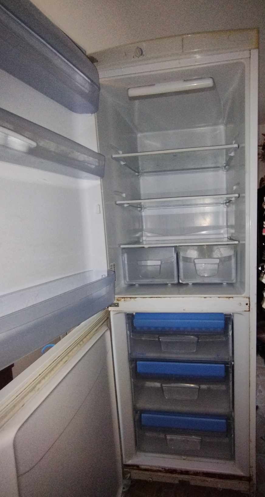 Хладилник INDESIT