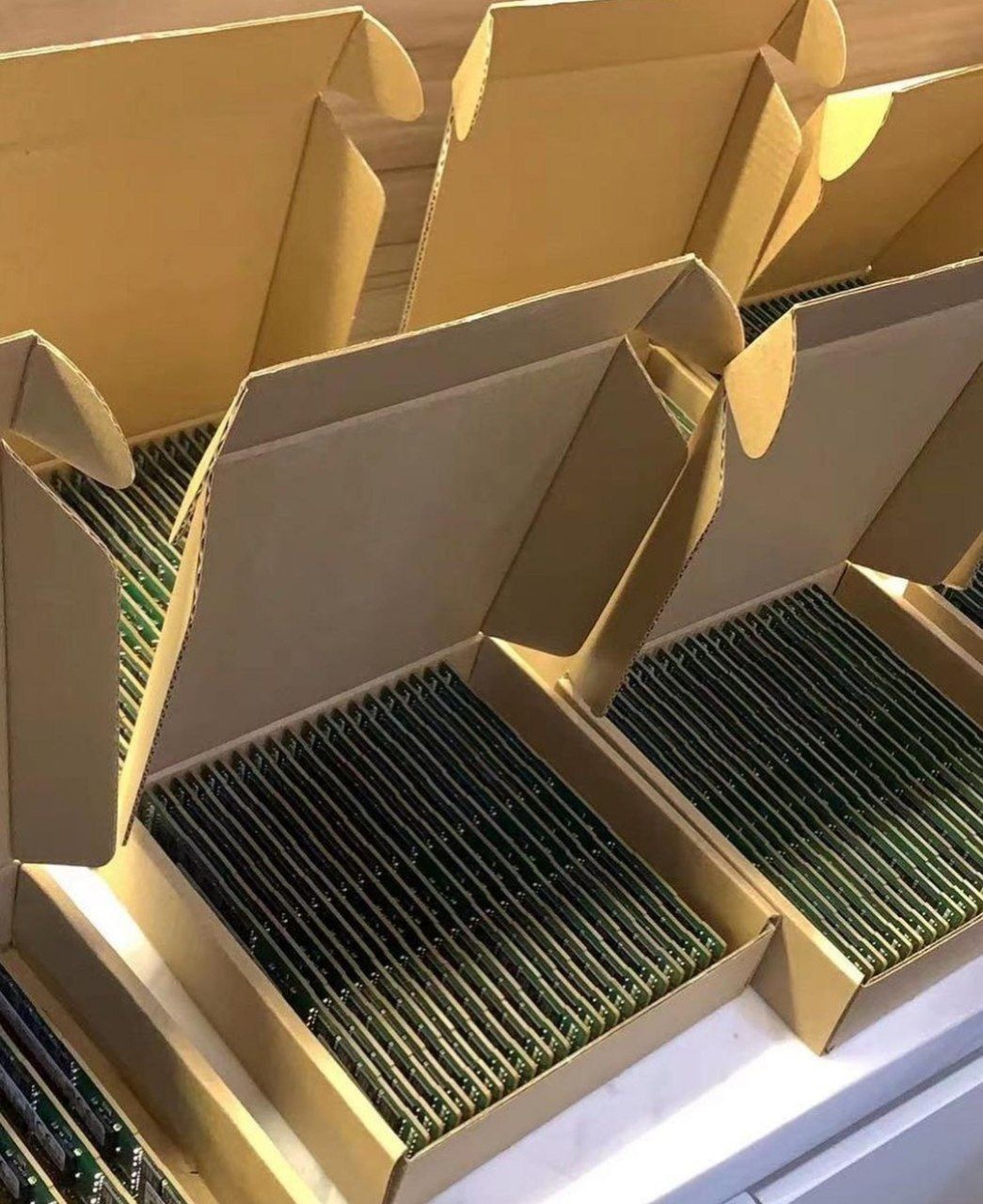 DDR  8gb/16gb/32gb/64gb 3200MHz