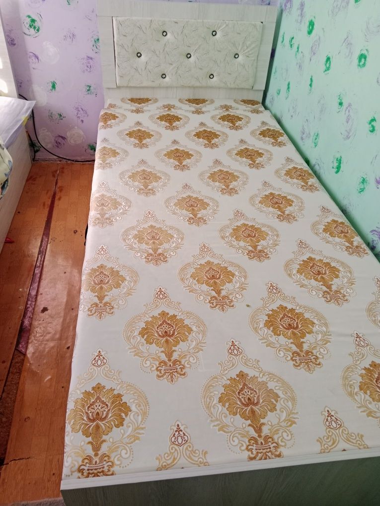 Продается односпальные кровати