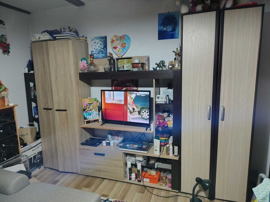 Mobila  cu doua dulapuri