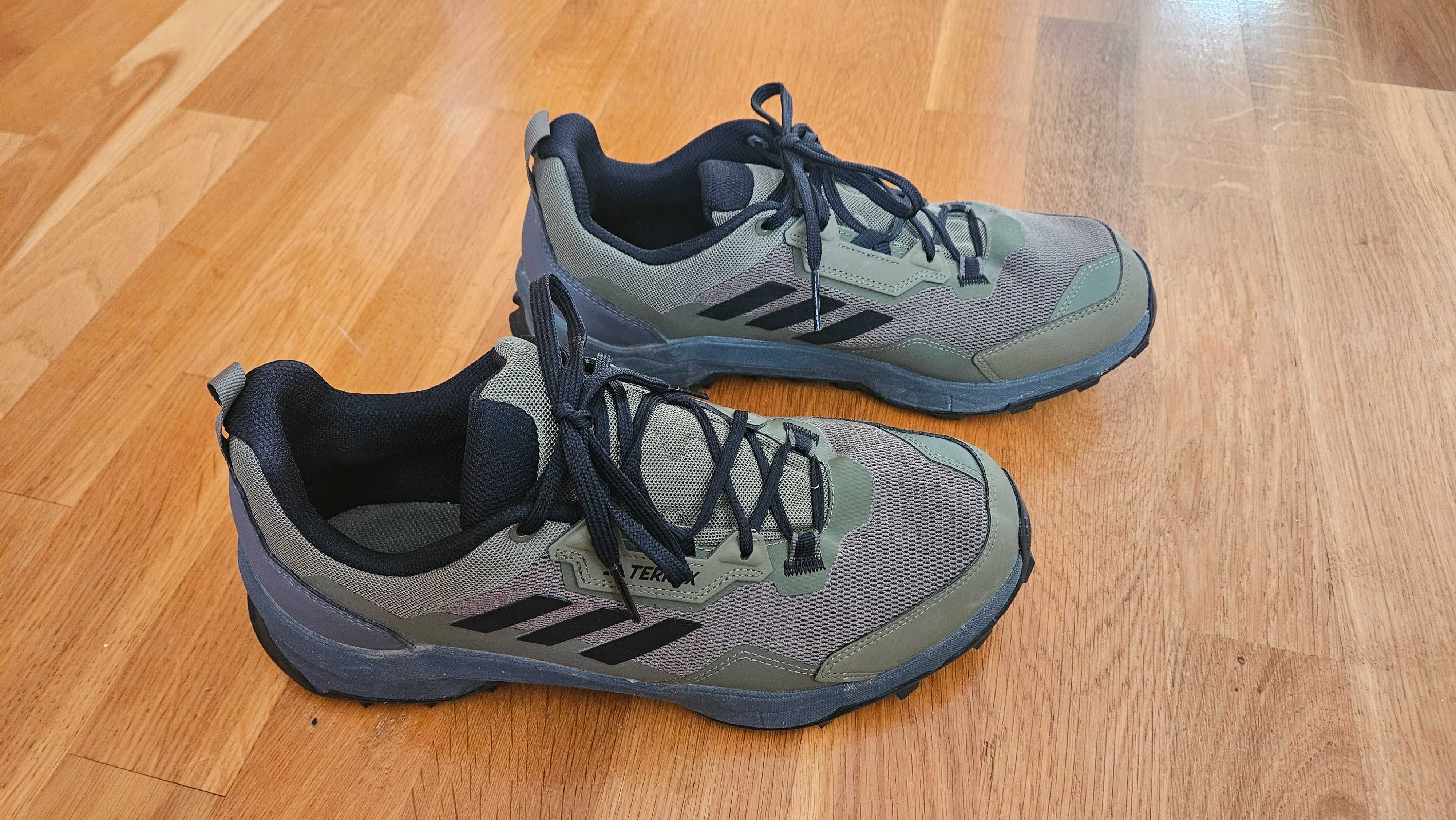 Продавам Мъжки Маратонки Adidas Terrex AX4, размер 45-1/3. Не са нови.