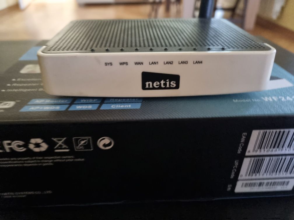 НАМАЛЕН! Wireless N Router / Рутер Netis WF2411 / 150 Mbps