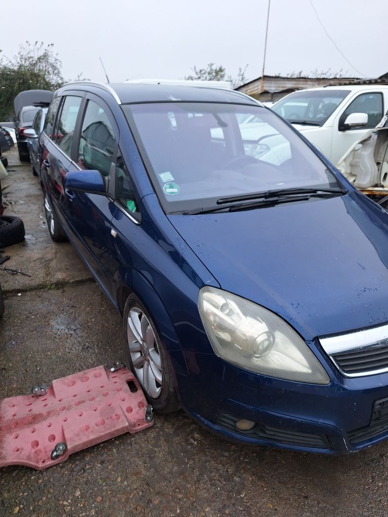 Dezmembram opel zafira b 1.9 cdti z19 dt 120 cp cutie manuala 6trepte