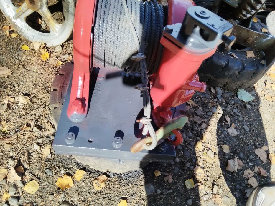 Troliu tractor lemne