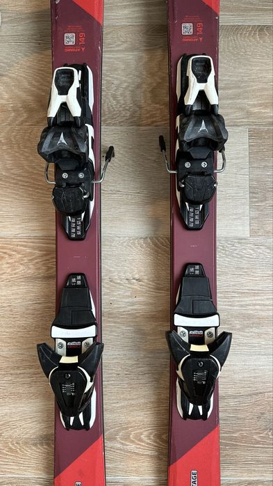 Set complet schiuri Atomic Vantage X75 + 2 perechi bete + husa