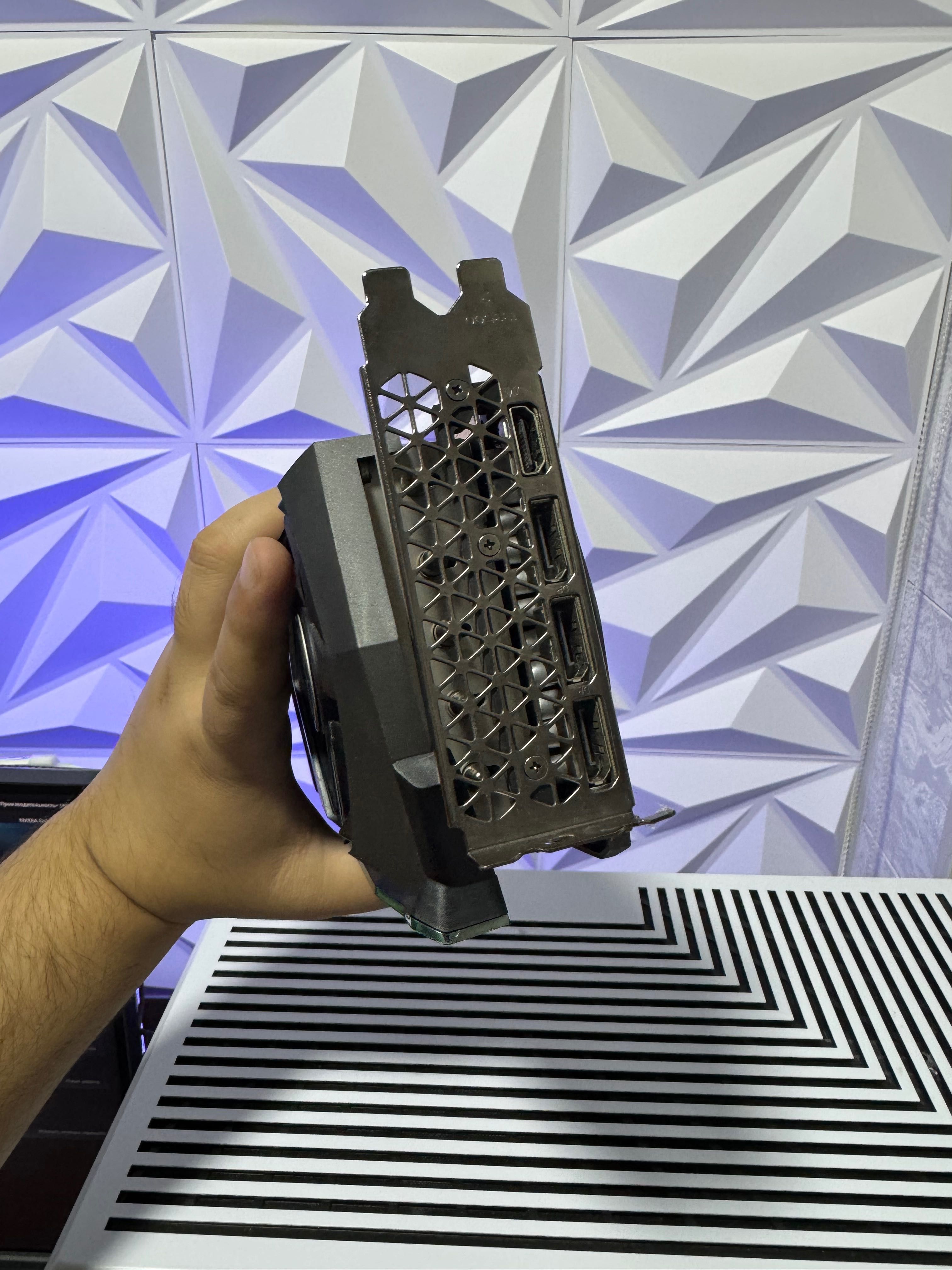 Zotac hola RTX3080Ti 12GB 384bit