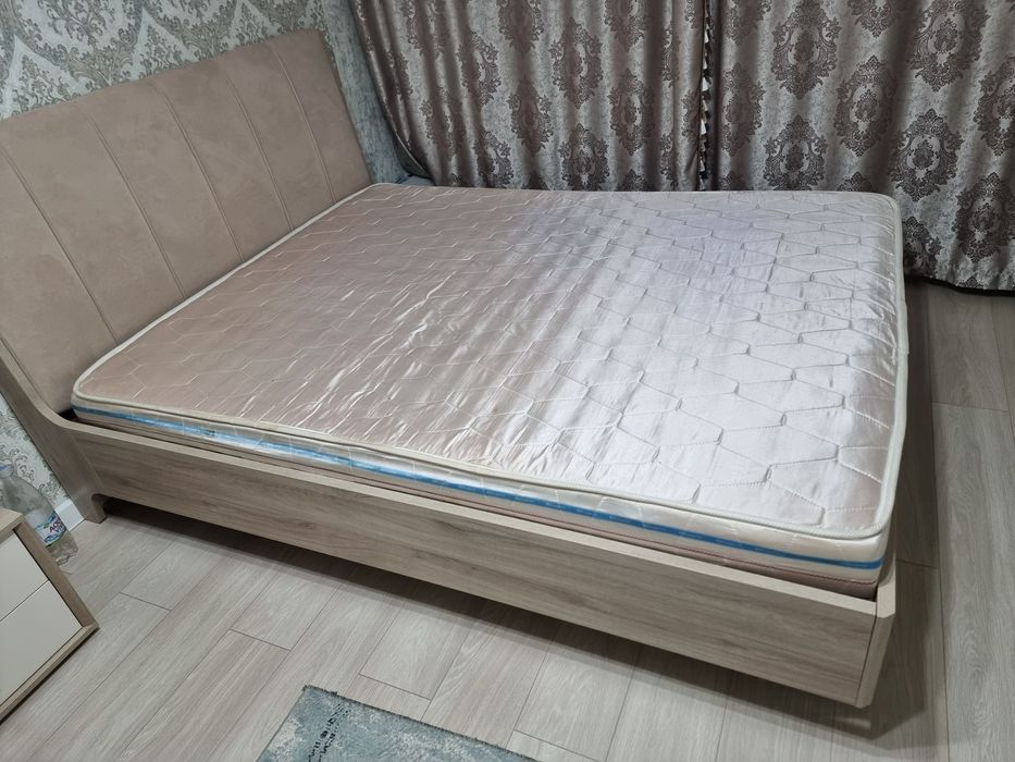 Продам матрас 160×200