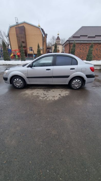Автомобиль Kia Rio