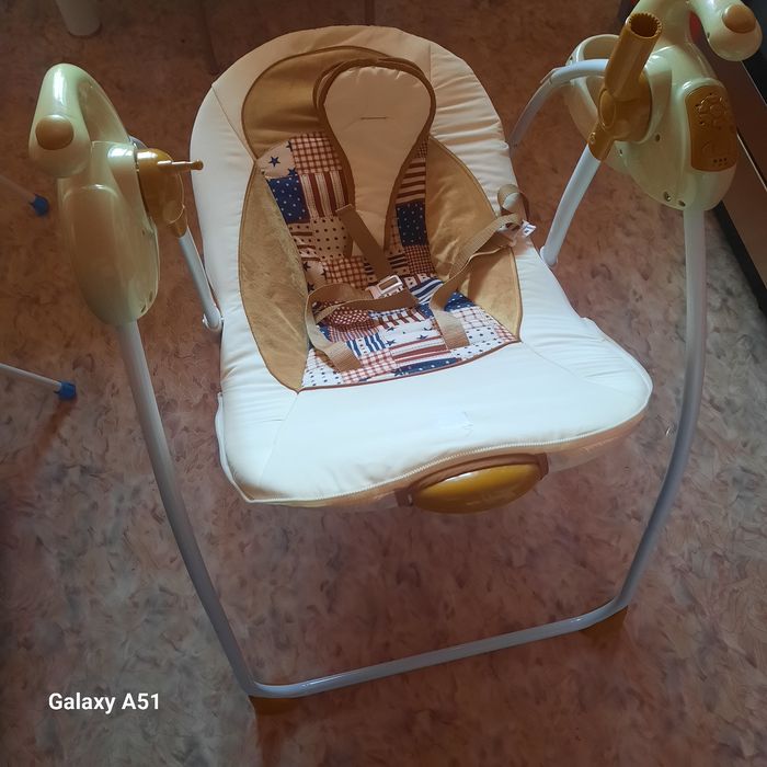 Качалка детская,на батарейках или от блок питания!