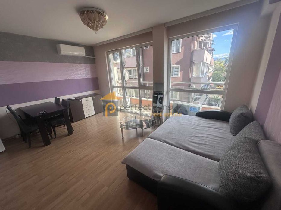 Дава се под наем Тристаен апартамент в Пловдив, Каменица 1 - 104 кв.м за 400 € - Снимка #1