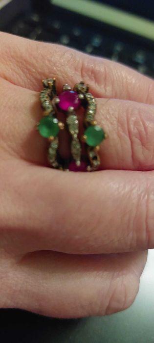 Set format din trei inele noi argint 925 cu pietre de rubin si smarald