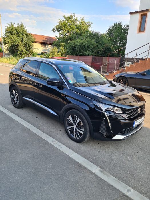 Peugeout 3008 hybrid 225 e-EAT8