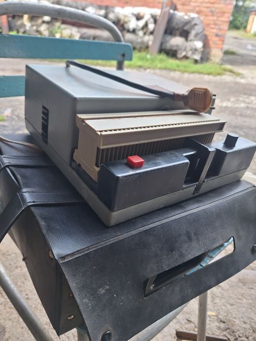 Продам диапроектор