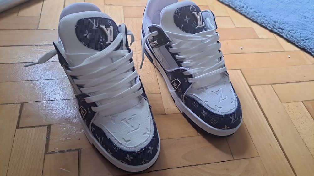 LV trainers marimea 45 uzați cu factura